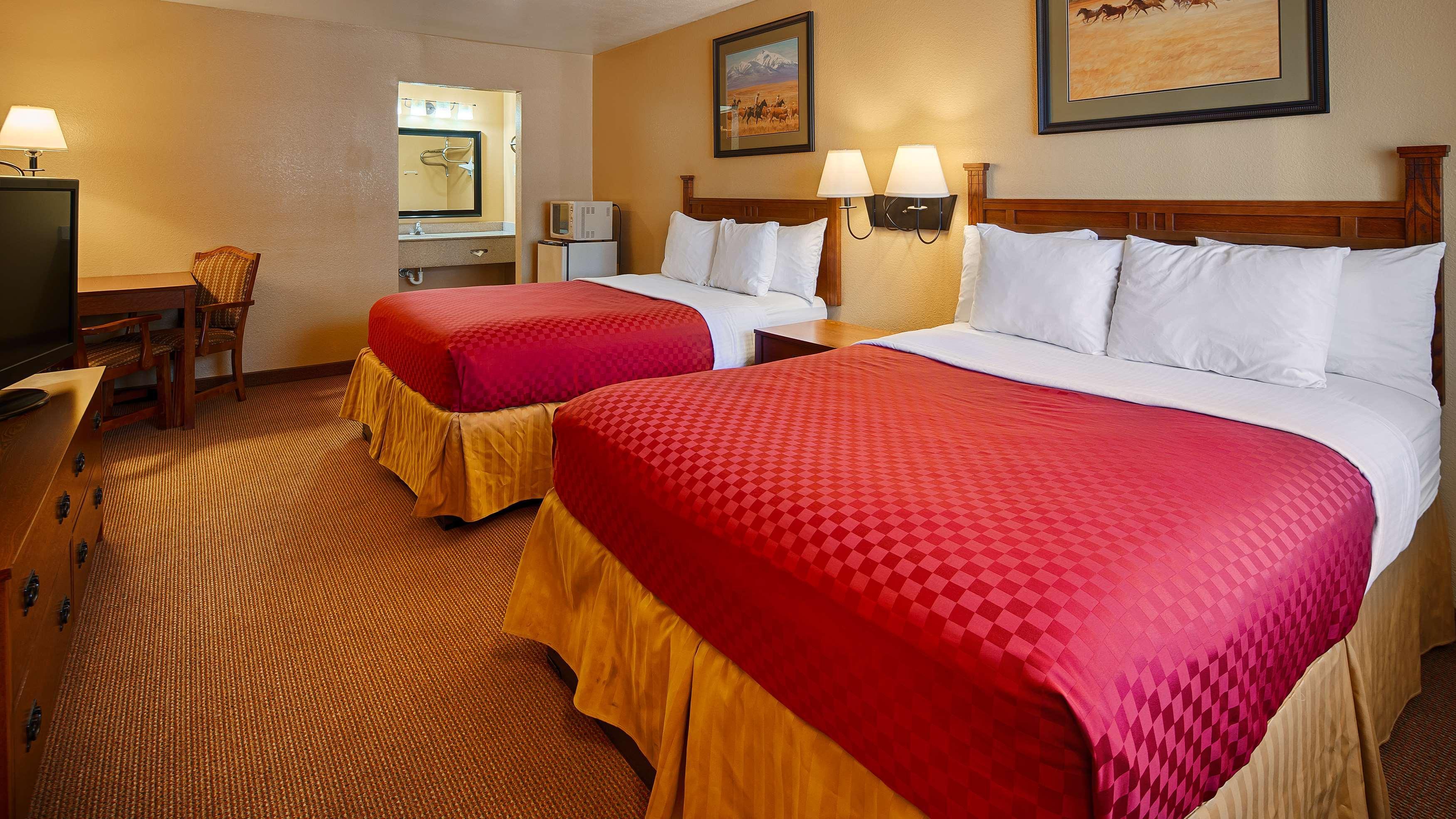 Best Western Executive Inn Hallettsville Bagian luar foto