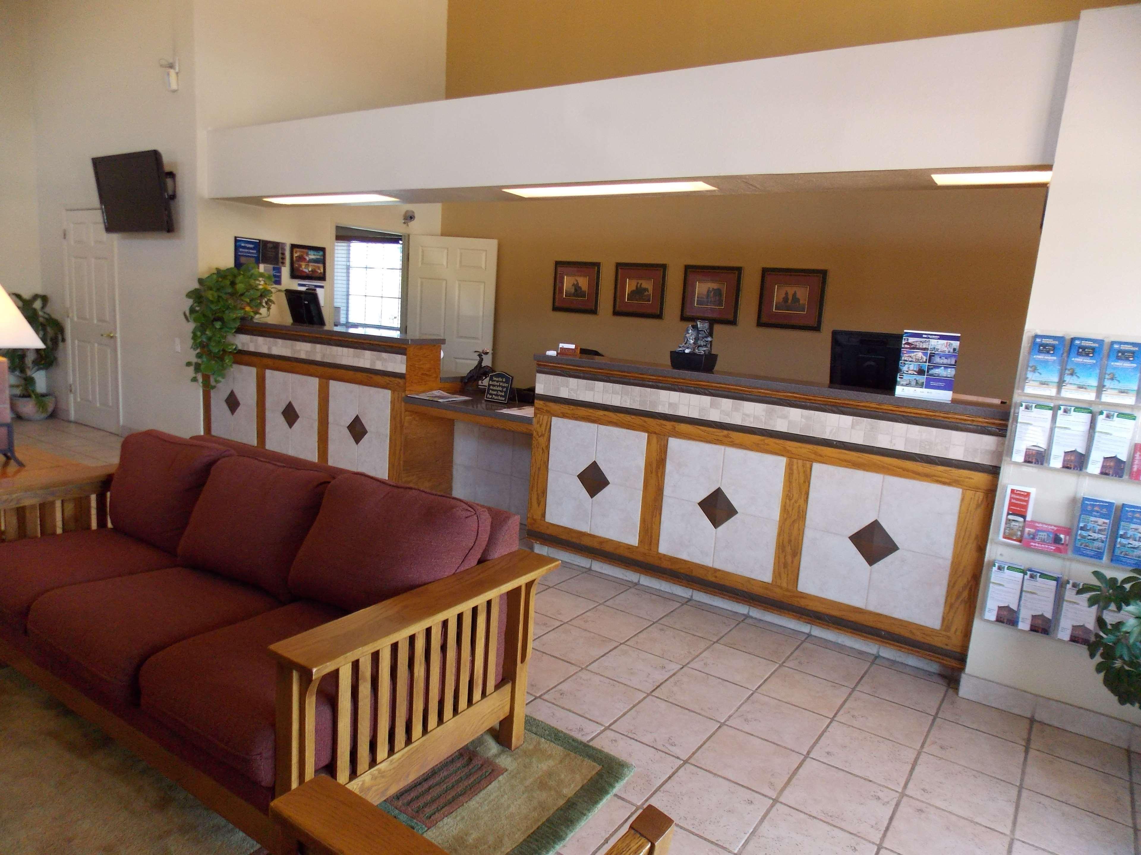 Best Western Executive Inn Hallettsville Bagian luar foto