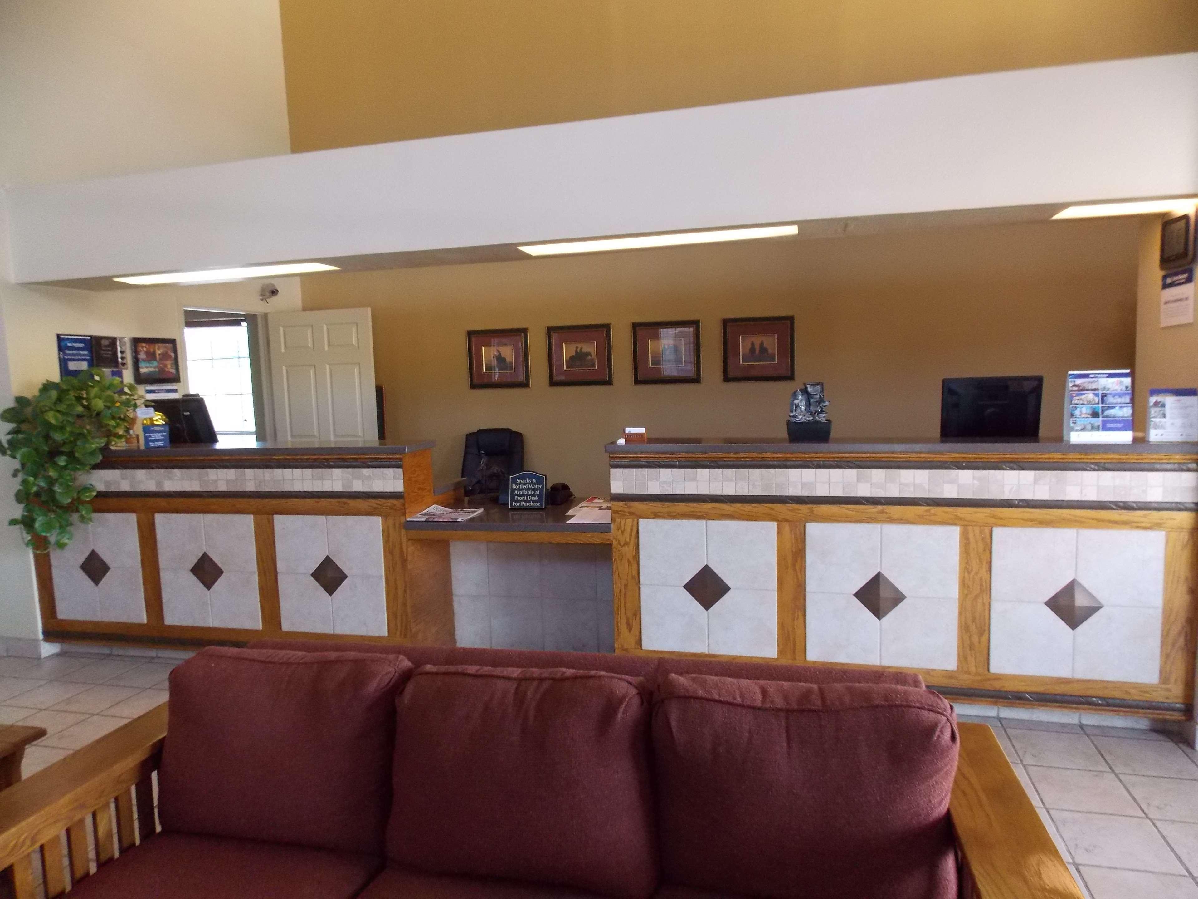 Best Western Executive Inn Hallettsville Bagian luar foto
