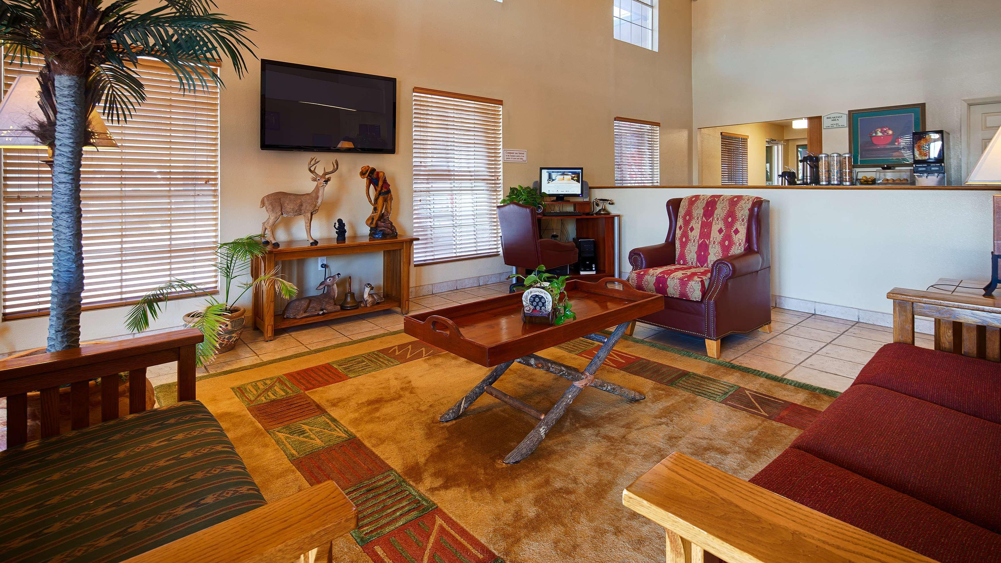 Best Western Executive Inn Hallettsville Bagian luar foto