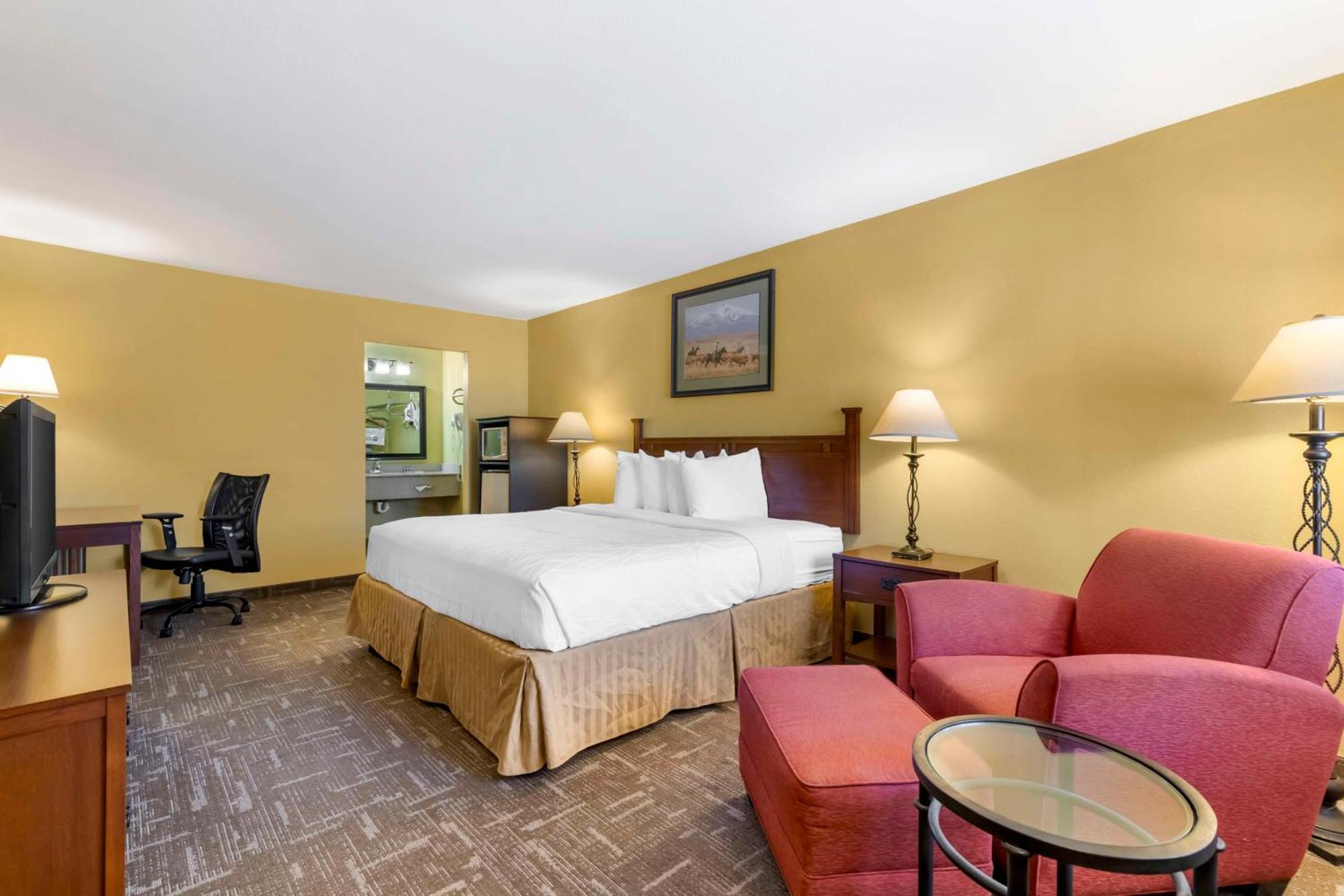 Best Western Executive Inn Hallettsville Bagian luar foto
